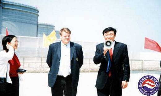 青島華海環(huán)保工業(yè)公司董事長接待客人